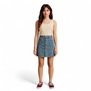 Levi’s Snap Front‎ Denim Skirt Sz 4 | Mid-Length A-Line Button Down Medium Wash